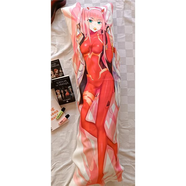 Zero Two Sarılma Yastığı