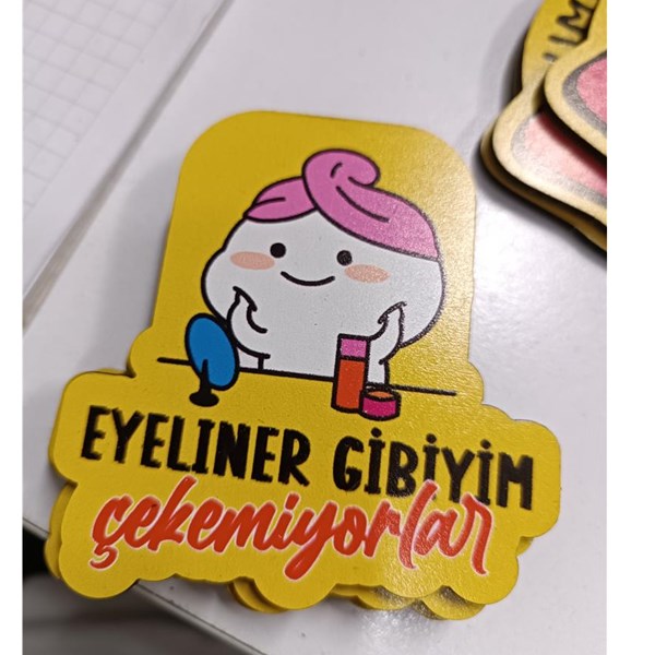 Eyeliner Giniyim Çekemiyolar Ahşap Magnet